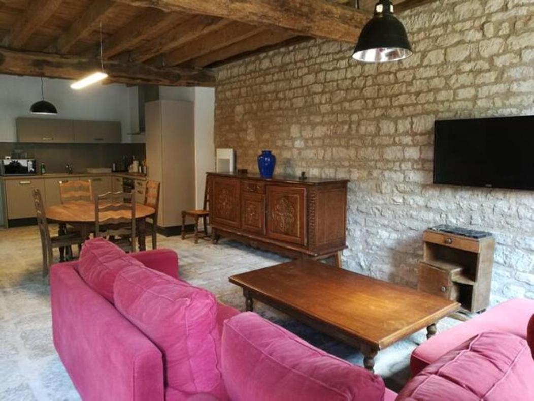 Chateau Des Loups - Les Cedres Bleus Echire Kültér fotó