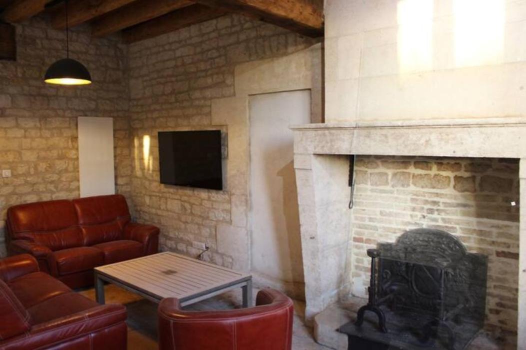 Chateau Des Loups - Les Cedres Bleus Echire Kültér fotó